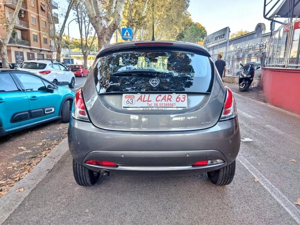 LANCIA Ypsilon Image 5